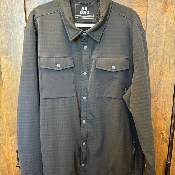 KUIU Men's Black Shirt Jacket - Picture 3 of 4